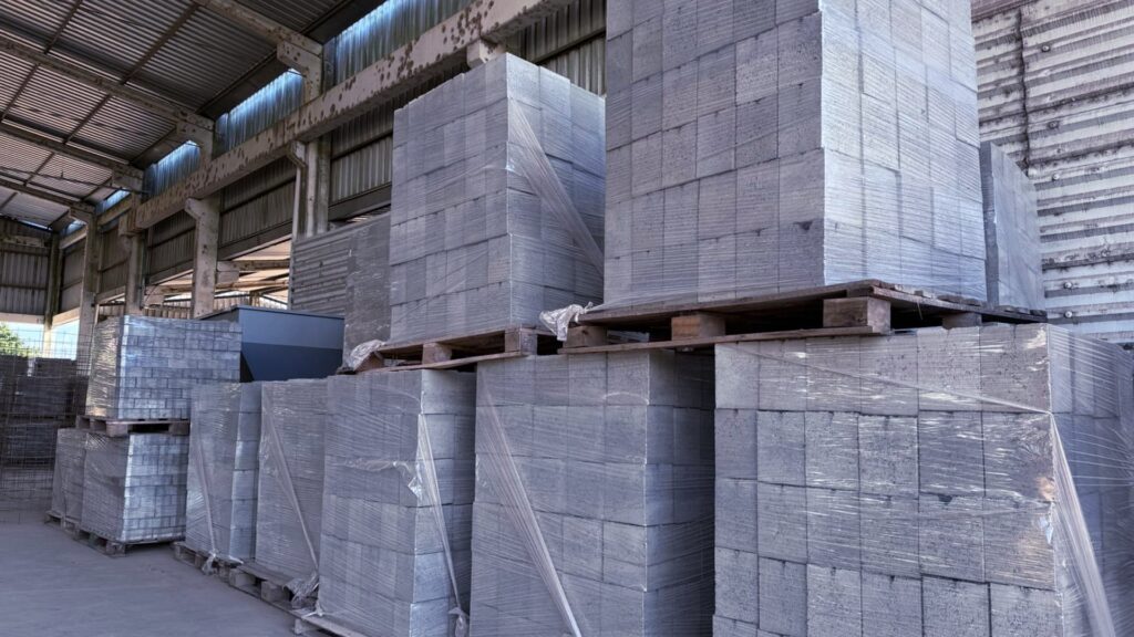 Produção de pré-moldados de concreto na Valduga